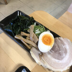 ラーメン もん吉 - ひもかわつけ麺の具