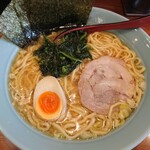 Yokohama Ramen Ipponya - ラーメン（700円）中盛り（100円増し）