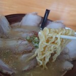 ラーメンの寶龍 - 麺