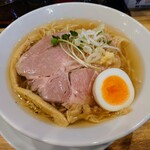 麺屋 TAMOTSU - 令和4年8月
和風出汁の醤油らーめん香の冷 800円