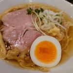 麺屋 TAMOTSU - 令和4年8月
和風出汁の醤油らーめん香の冷 800円