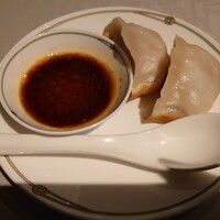 中国飯店 富麗華 - 焼き餃子