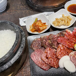 炭火焼肉・韓国料理 KollaBo - 