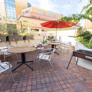 ご家族連れにも快適な空間。テラス席も完備◎