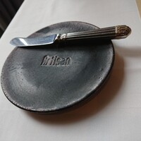 レストラン アルティザン（restaurant Artisan） - バゲットが乗る前の皿 202208