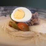 参鶏湯 tan - 自家製ドンチミ冷麺（大盛）　アップ