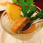 ブラッスリーロランジュ - サラダの中のスモークサーモン