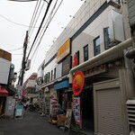 亀戸煮干中華蕎麦 つきひ - 亀戸横丁のビル