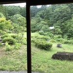 そば処 三百坊 - 庭からの景色です