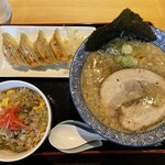 浜太郎 - 背脂醤油そば+半チャーハン餃子セット