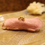にぎり鮨 一五〇 - 鴨ロース煮と粒マスタードにぎり