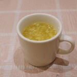 トプカ - サービスの玉子スープ