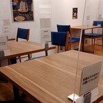 Biei - 店内のカフェスペース。