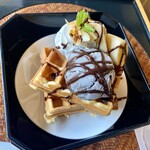 珈琲蔵人珈蔵 - チョコバナナワッフル