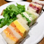 ERUTAN RESTAURANT BAR - 