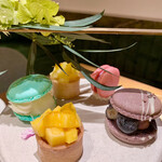 ERUTAN RESTAURANT BAR - 