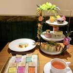 ERUTAN RESTAURANT BAR - 