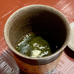 Ginza Komon - もずく酢
                        お酢もまろやかに口直しや箸休めとして良い構成です。