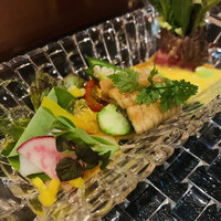 秋田牛鉄板焼 銀座五明 - ①【冷前菜】
                    ベルーガキャビア、水蛸、秋田牛ローストビーフ