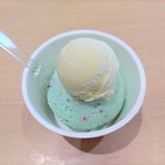 葛城茶房 フォレストカフェ - 夏休みキャンペーンサービスのミニバニラアイス