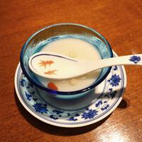 老四川 飄香小院 - 杏仁豆腐