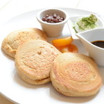 マメ カフェ - mamecafé特製パンケーキ