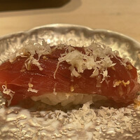 鮨料理 一高 - 鮪漬け山わさび掛け