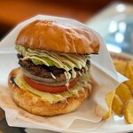 BurgerCafe honohono - ハンバーガー　アボカドトッピング