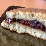 日吉製菓 - 【豆乳入り どら焼き】あんこは粒あん