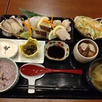 Hiru Yakuzen Kayu Yoru Kai Ryouri Kai Nokuchi - 海鮮粥セット