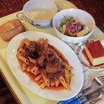 Bien - "燉牛肉斜管麪（うしにくにこみのペンネ）"