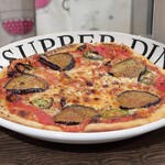 トリワイン ＰＩＫＯＳＨＨＨＵ - ズッキーニのピザ