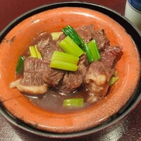 荒井屋 万國橋店 - 牛煮込み