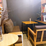 wine & restaurant J8 - 