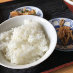 Ajihei Kawagecho Ten - 午餐的米飯可免費加飯