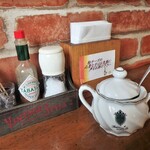 森のレストラン BOSCO - 卓上調味料