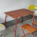 穀雨 - 前室のテーブル