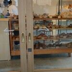 穀雨 - 前室より店内