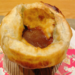 道後温泉 八千代 - パイを崩していただきます