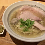 ラーメン 普通 - 貝出汁塩ラーメン