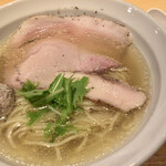 ラーメン 普通 - 貝出汁塩ラーメン