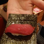 ともえ寿司 - まぐろの海苔巻き