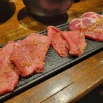 炭火焼ホルモン ぐう - 