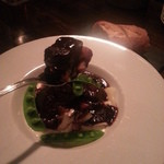 国産牛ホホ肉のとろとろ赤ワイン煮込み