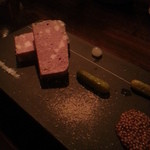 バール　コラヴェ - うわさの田舎風鴨肉のパテ