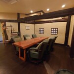 ともえ寿司 - テーブル席