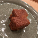 木挽町 とも樹 - 玉子焼き。端っこをいただきました