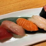 Sushi Hana - 握り5貫
