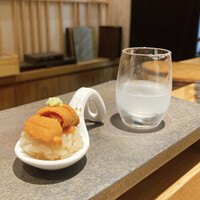 鮨 あさひ - バフンウニと日本酒 水芭蕉のペアリング