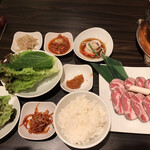 炭火焼肉・韓国料理 KollaBo - 